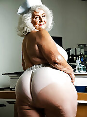 Granny erotic pics